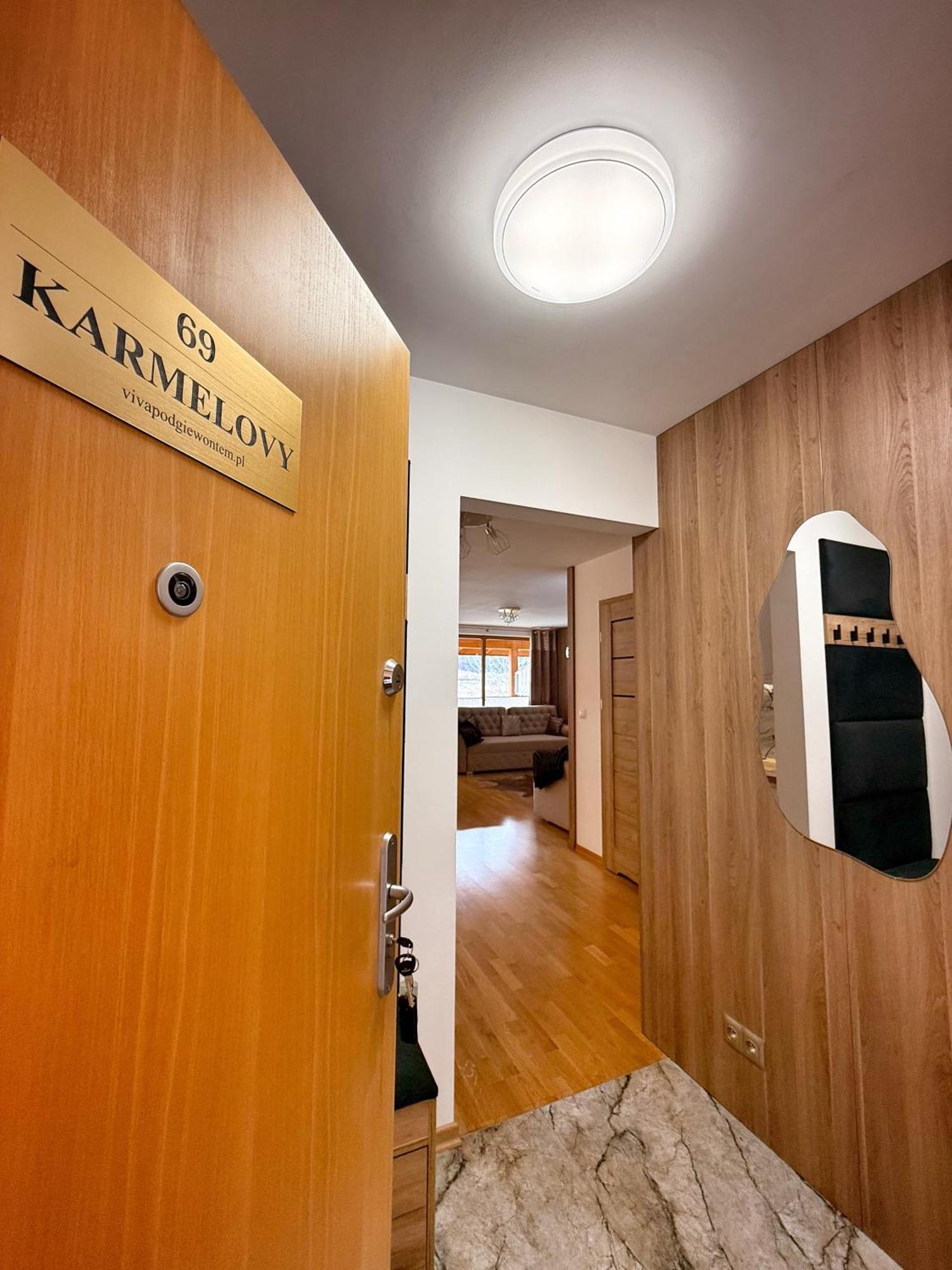 Apartment Karmelovy- Viva Pod Giewontem *